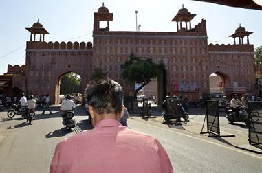 08 Ricksha-Sightseeing,_Jaipur_DSC5240_b_H600